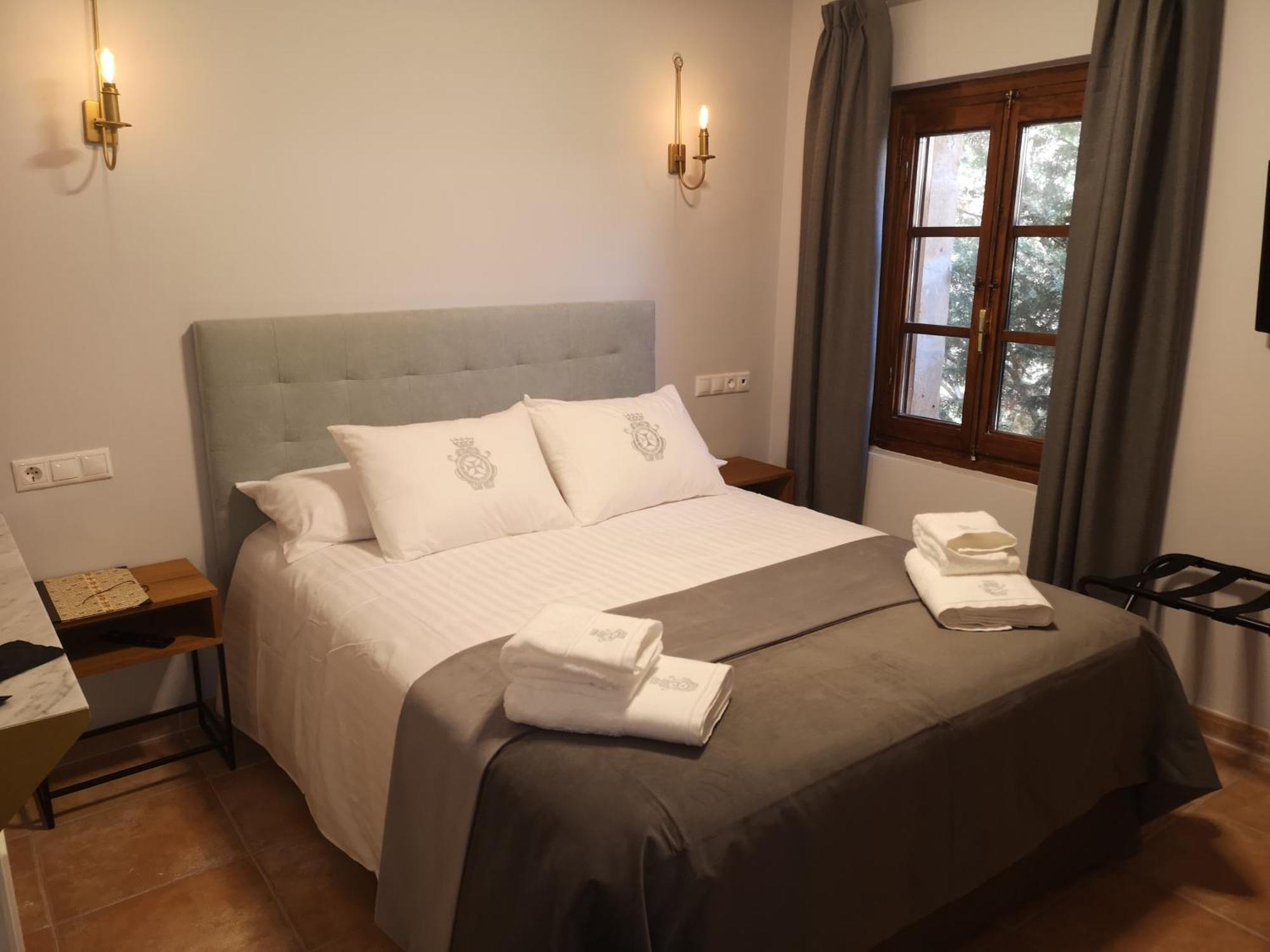 Hotel Monasterio De Tejeda Garaballa Eksteriør bilde