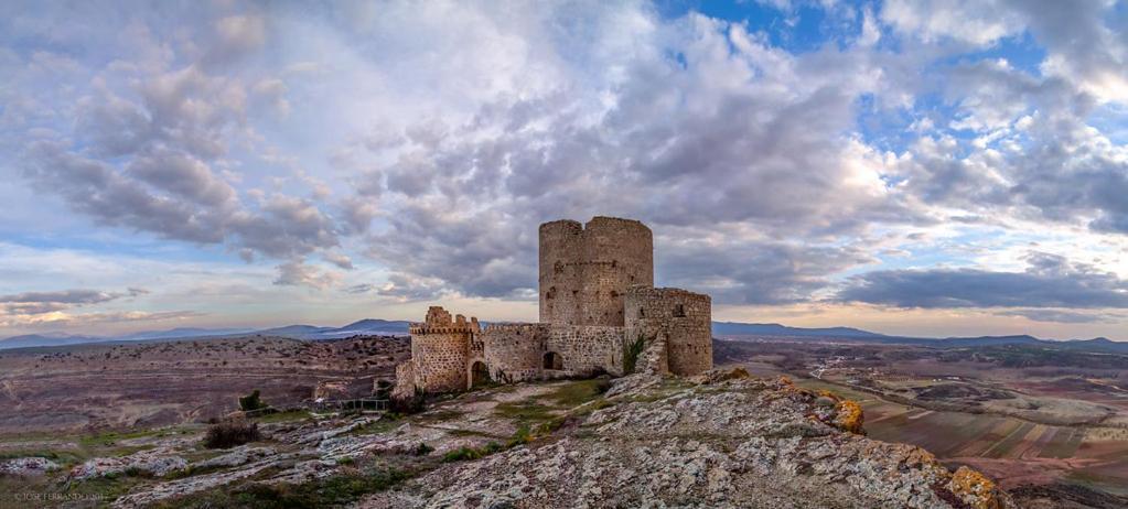 Hotel Monasterio De Tejeda Garaballa Eksteriør bilde